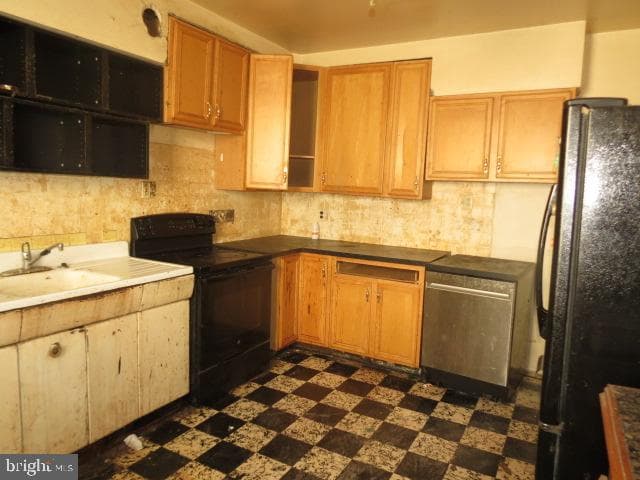 707 Tose Street photo 5