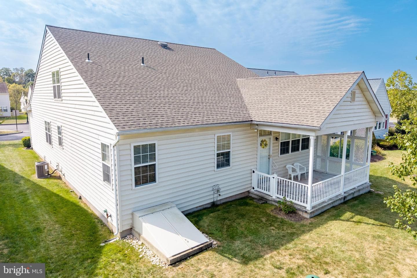 4397 Meadowridge Lane photo 21