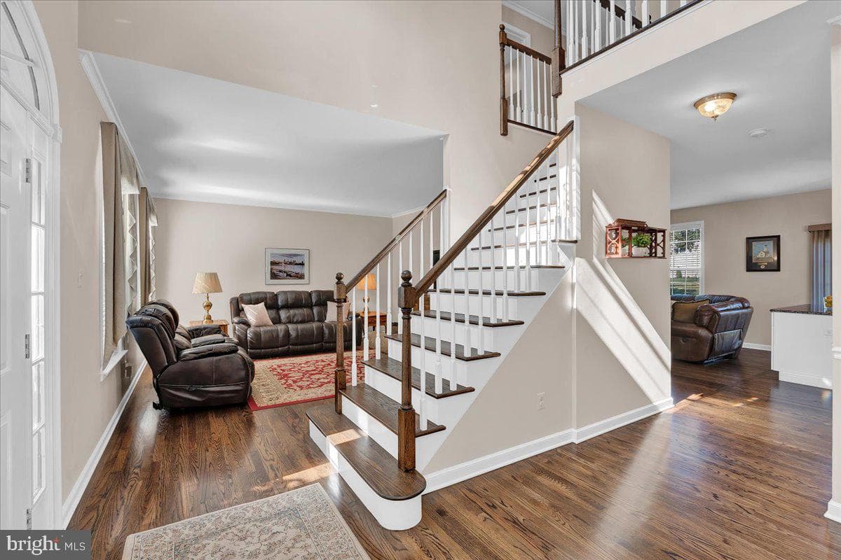 624 Chatsworth Drive photo 22