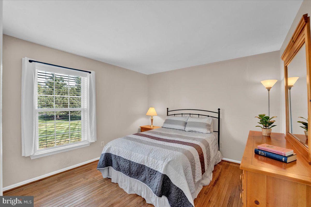 624 Chatsworth Drive photo 34