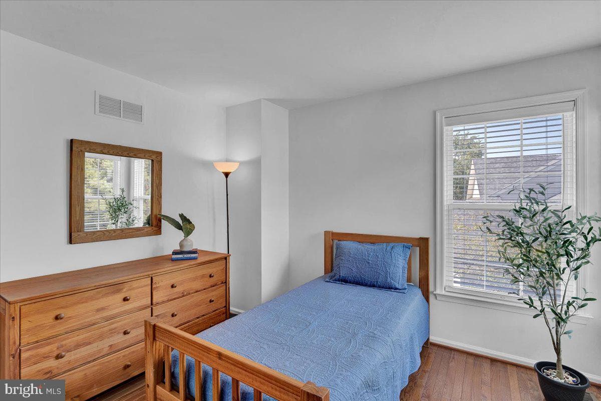 624 Chatsworth Drive photo 37