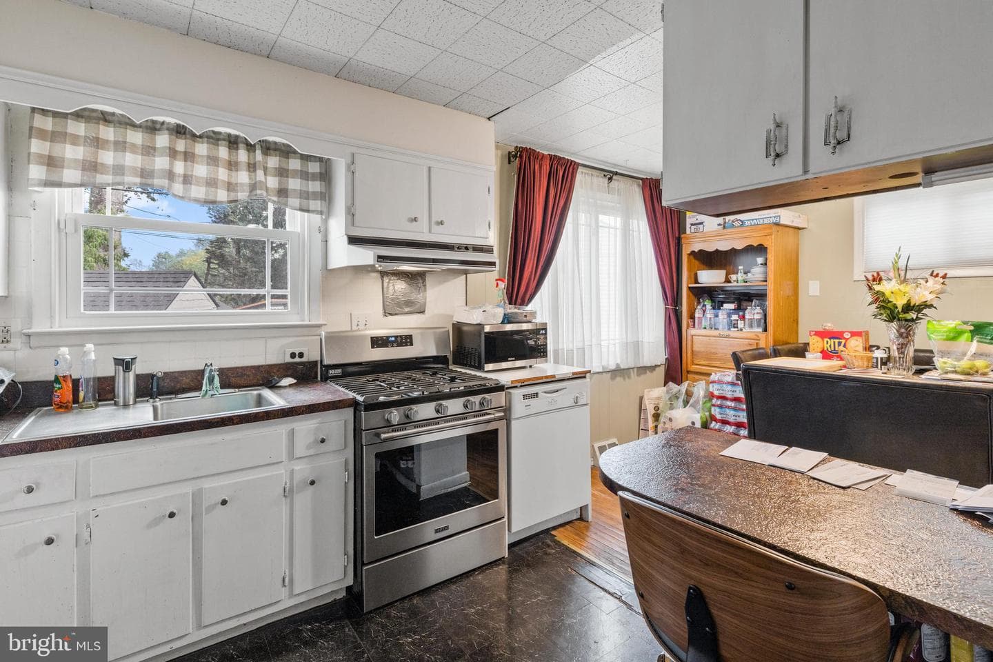 2866 Joyce Road photo 4