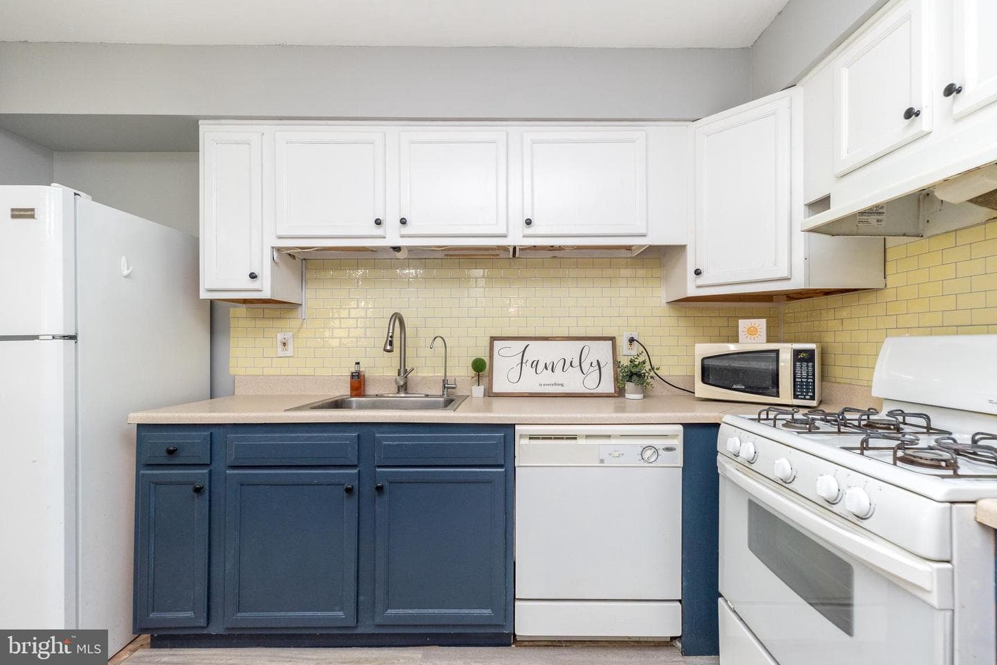 501 N Bethlehem Pike #13-B photo 8