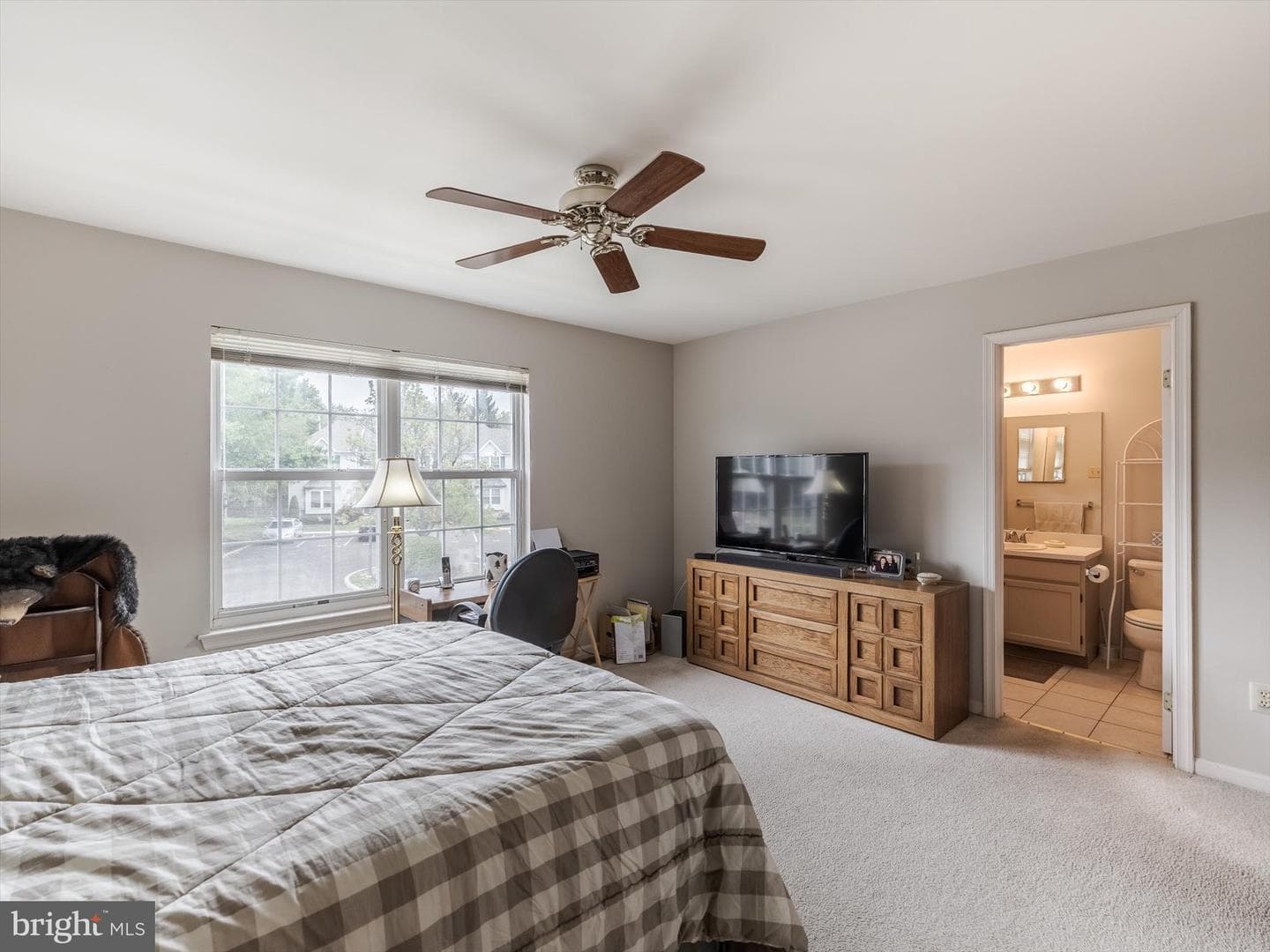 122 Yorkshire Way photo 19