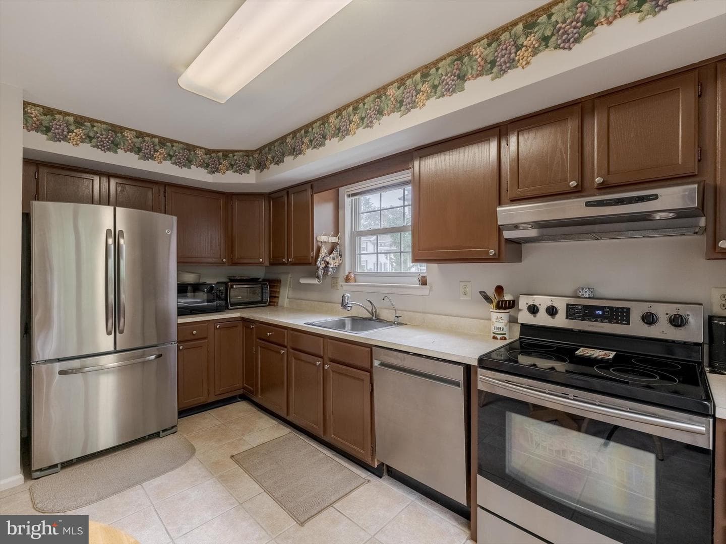 122 Yorkshire Way photo 9