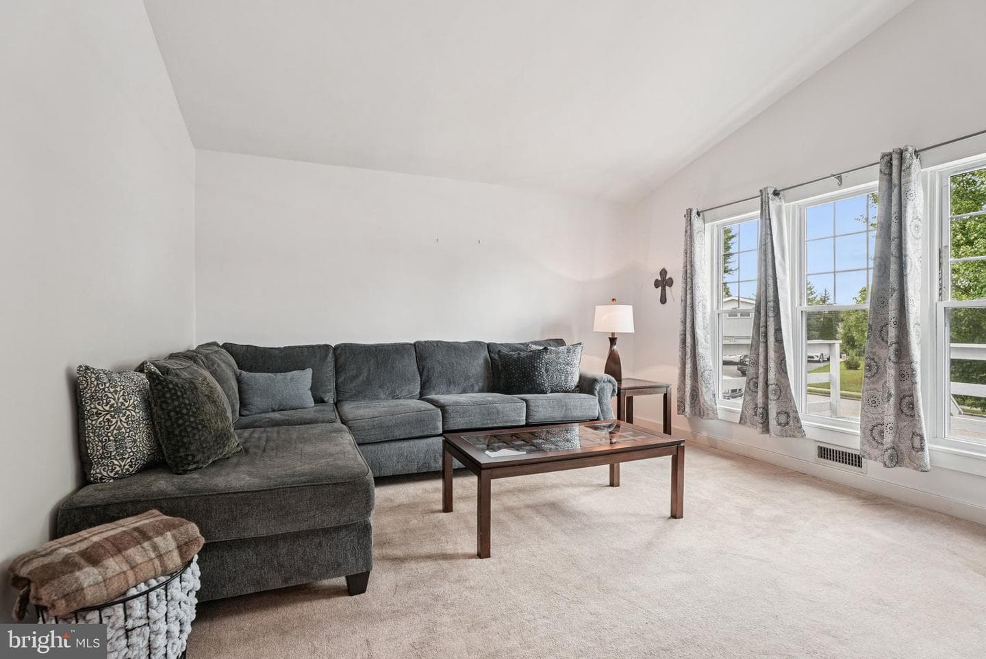 418 Springhouse Road photo 3