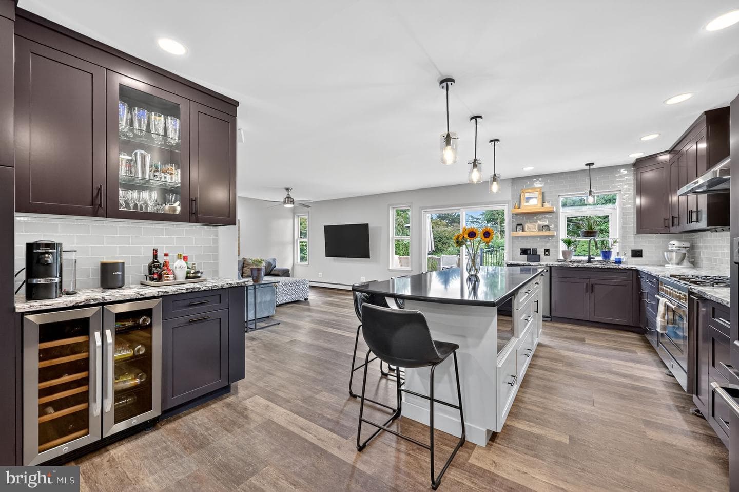 657 Pembroke Road photo 14