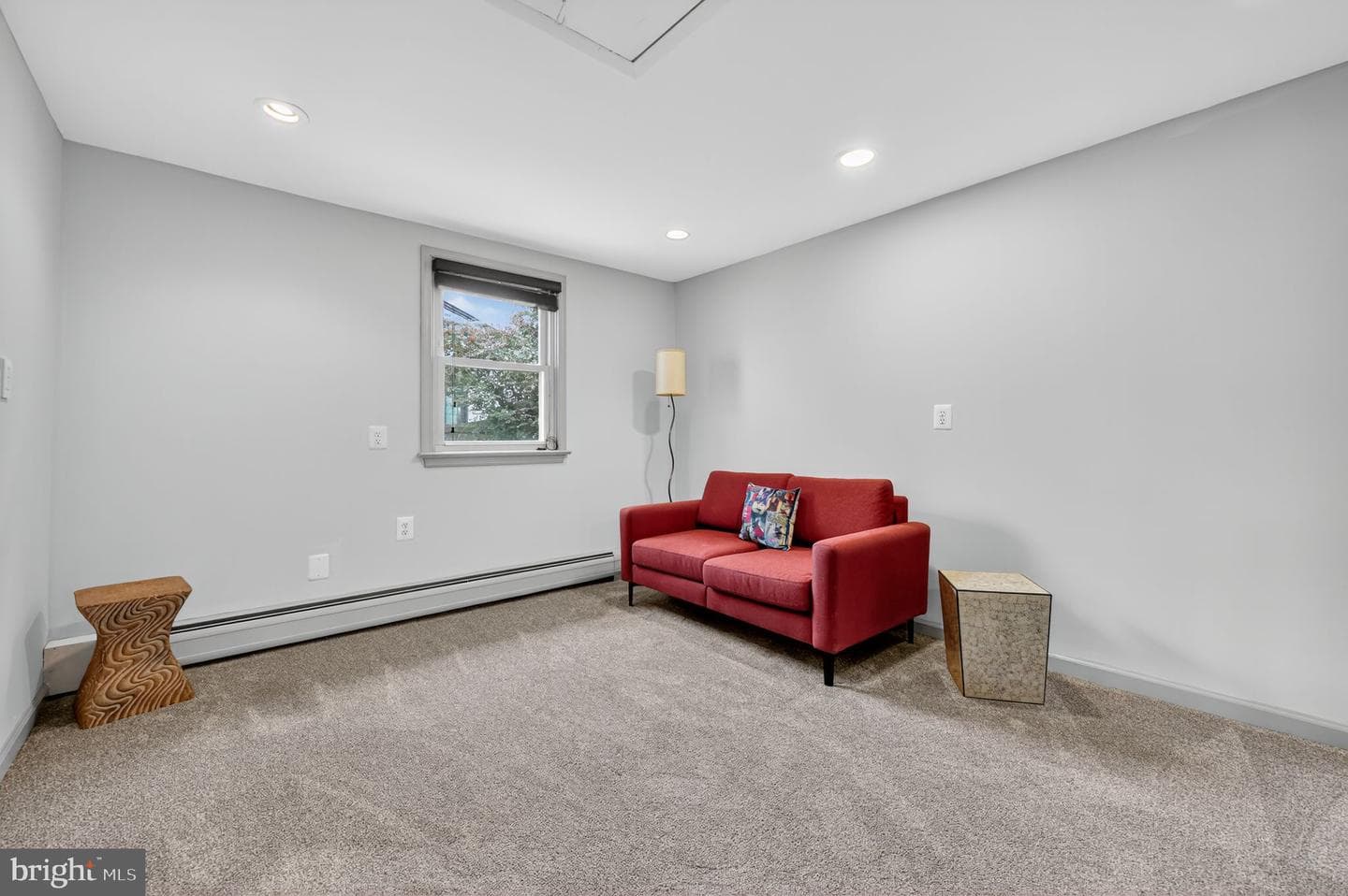 657 Pembroke Road photo 19