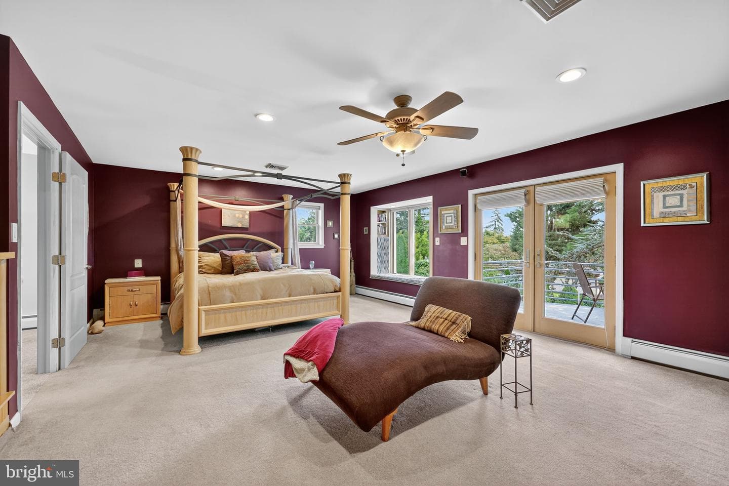 657 Pembroke Road photo 28