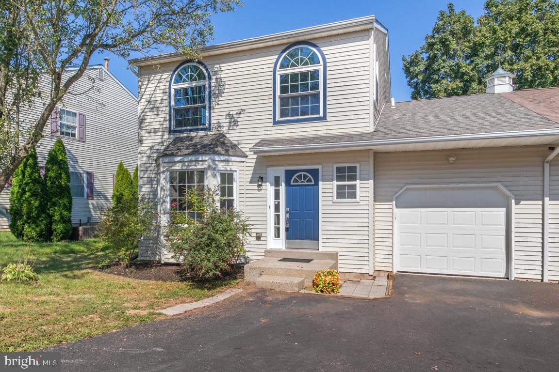 303 Aronimink Drive photo 1