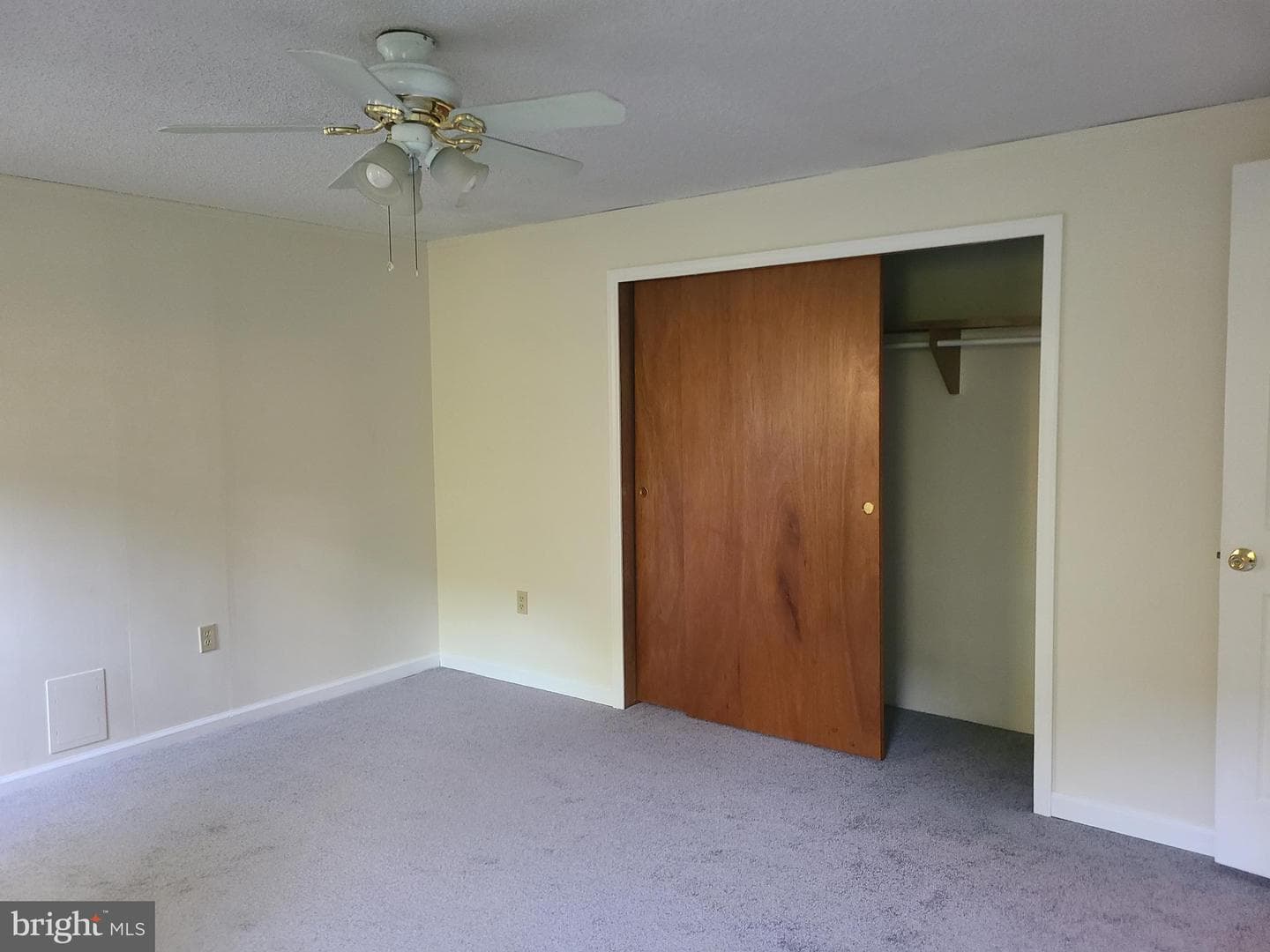 902 Lakeview Drive photo 13