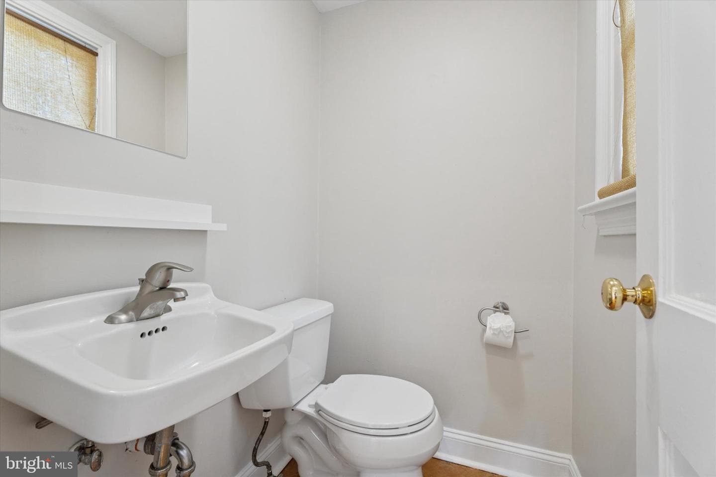907 Nicholson Road photo 11