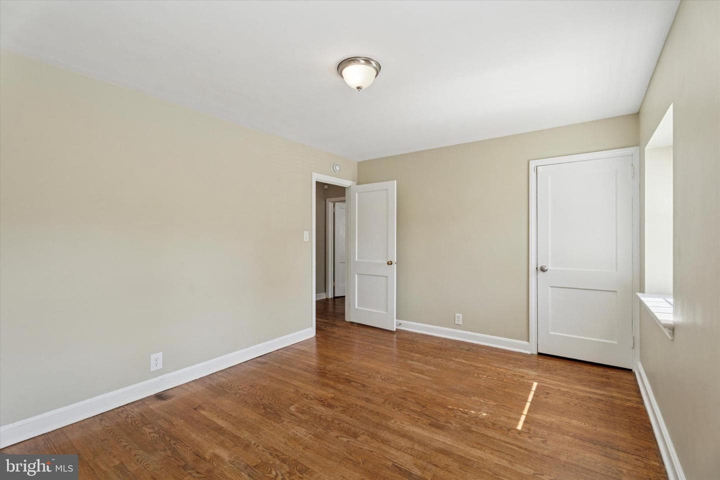 907 Nicholson Road photo 16