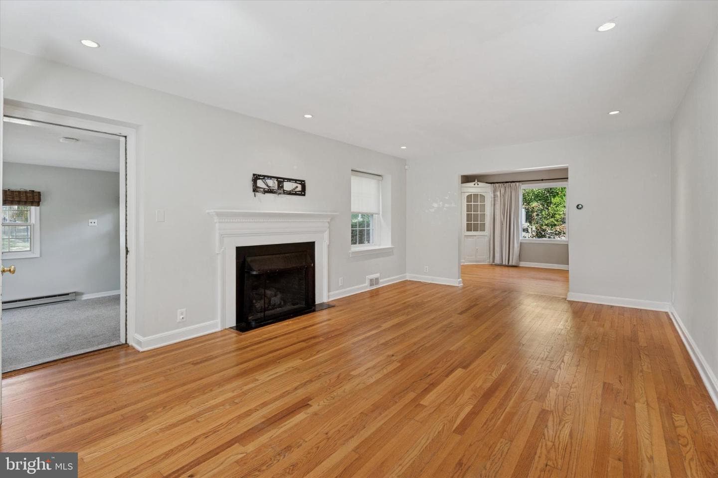 907 Nicholson Road photo 2