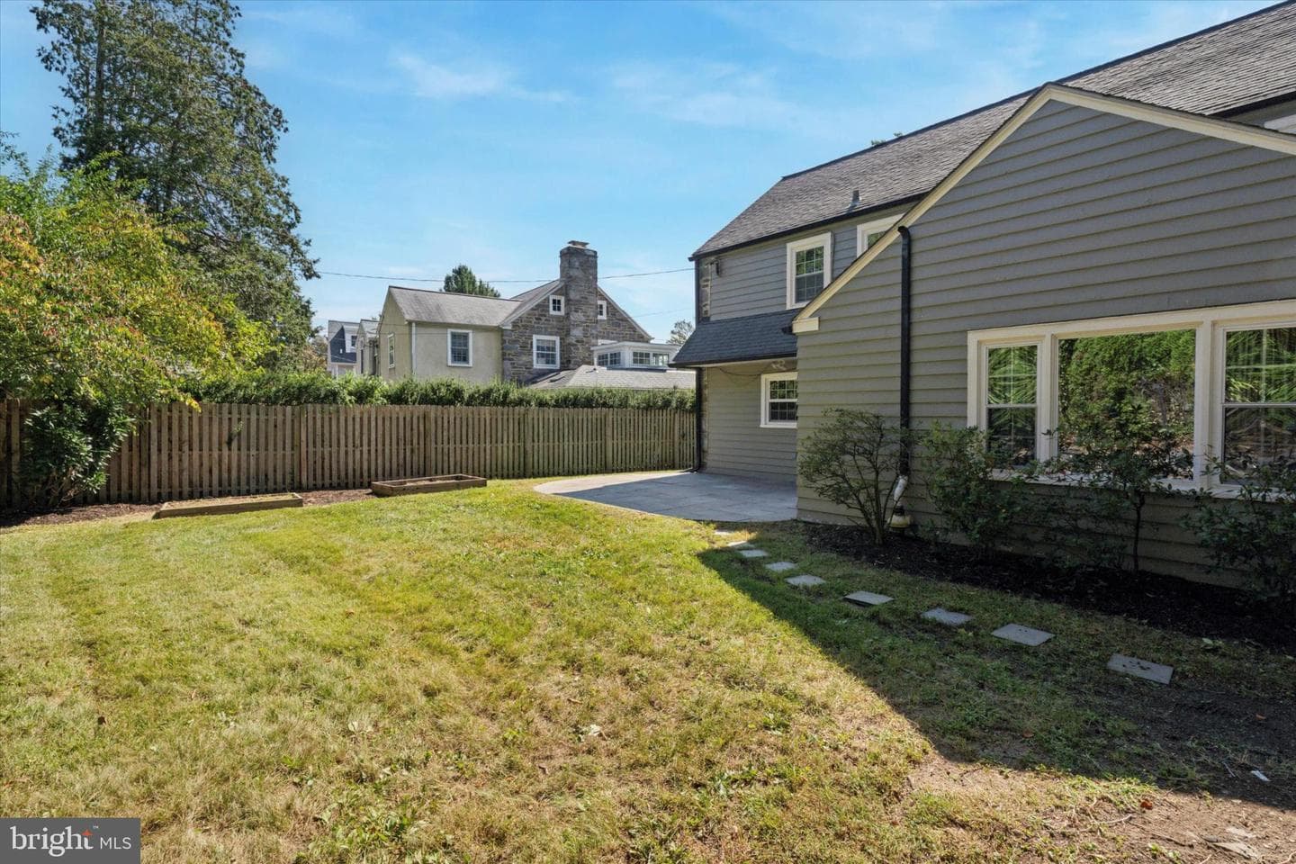 907 Nicholson Road photo 22