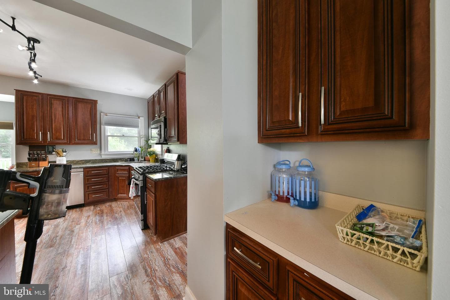 110 Country Club Drive photo 14