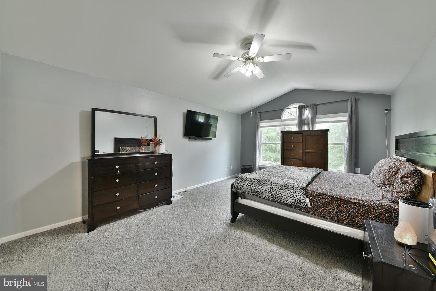 110 Country Club Drive photo 32