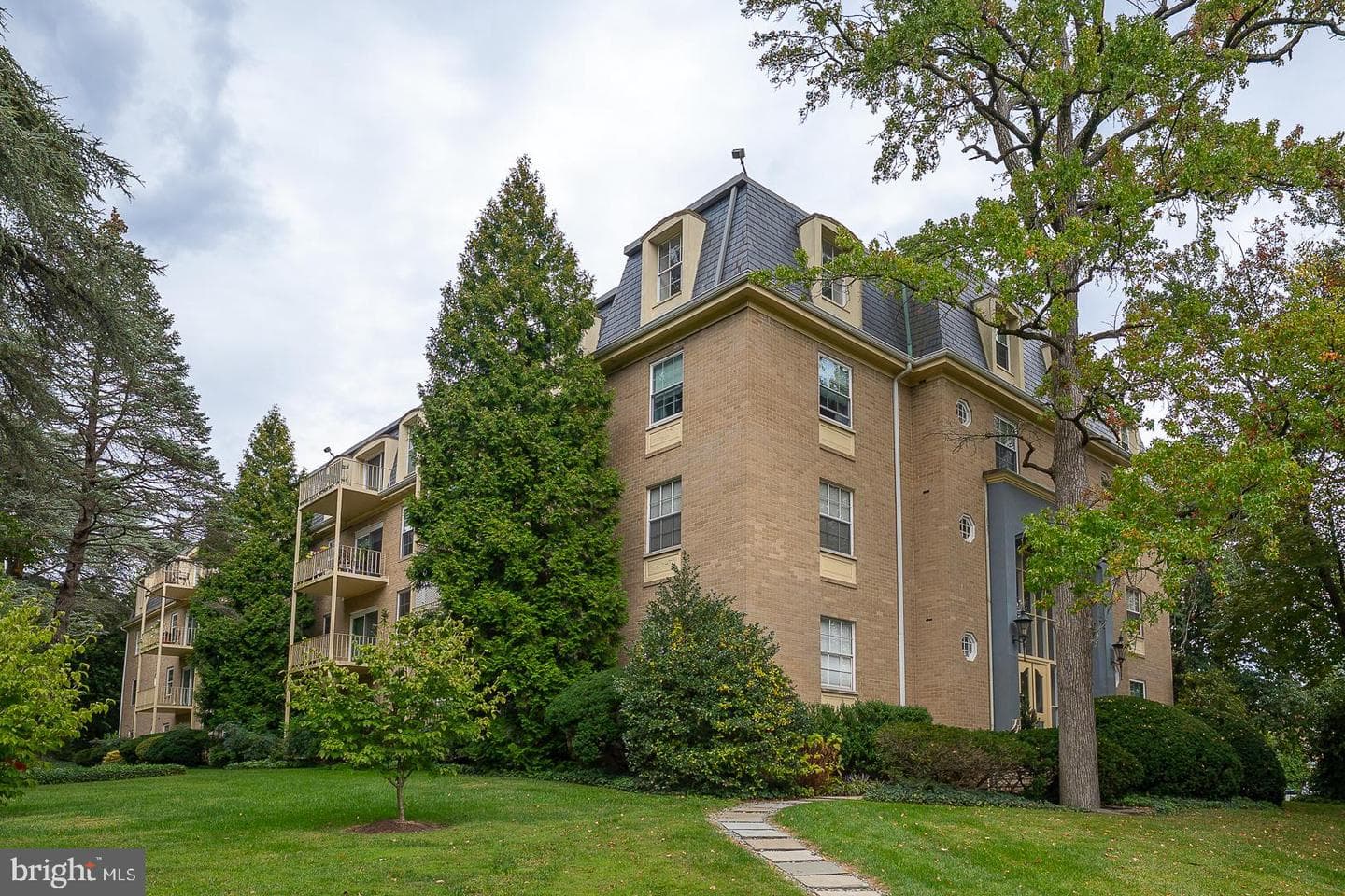 449 Montgomery Avenue #112 photo 23