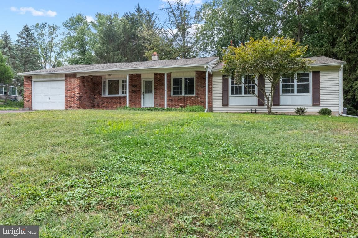 1808 Beth Lane photo 1