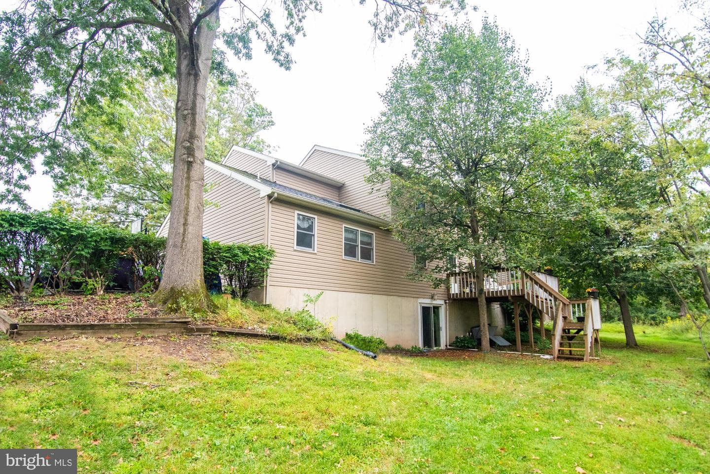 1107 Jarvis Lane photo 20