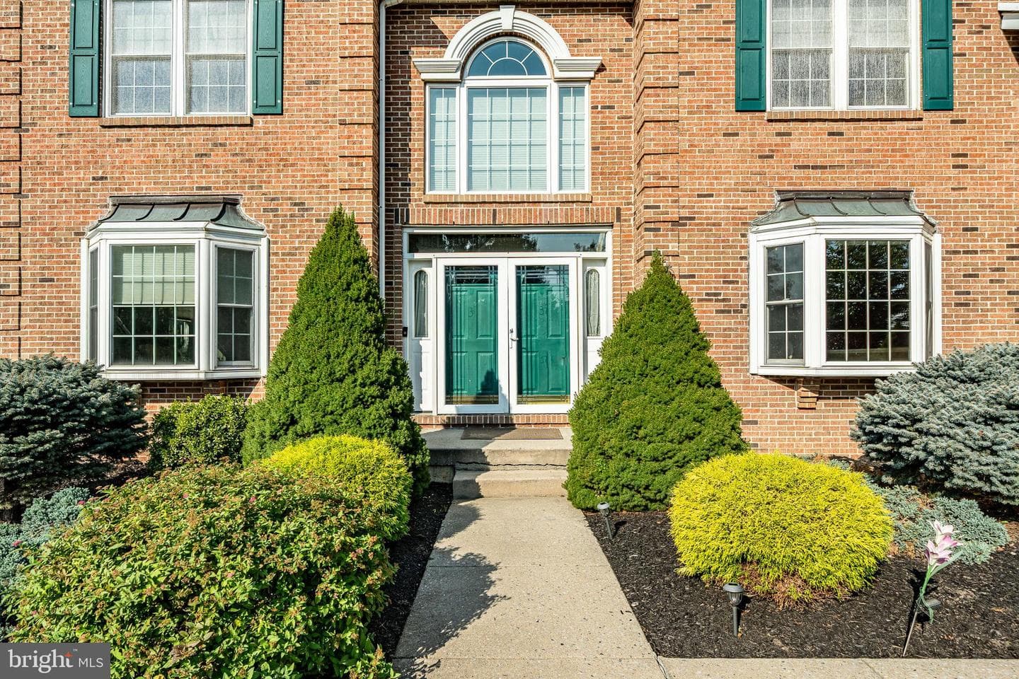365 Vista Drive photo 2