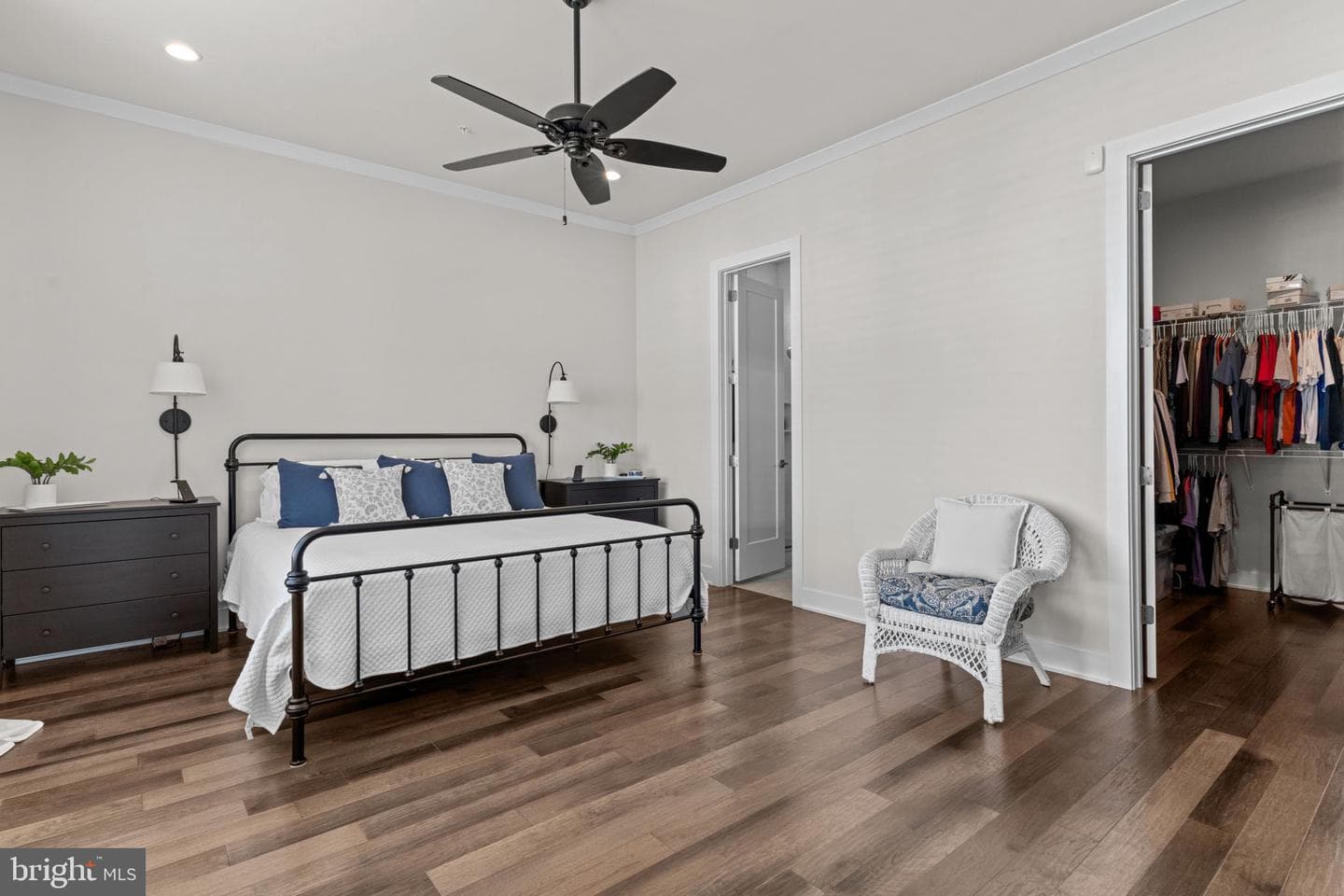 516 Galleria Street photo 17