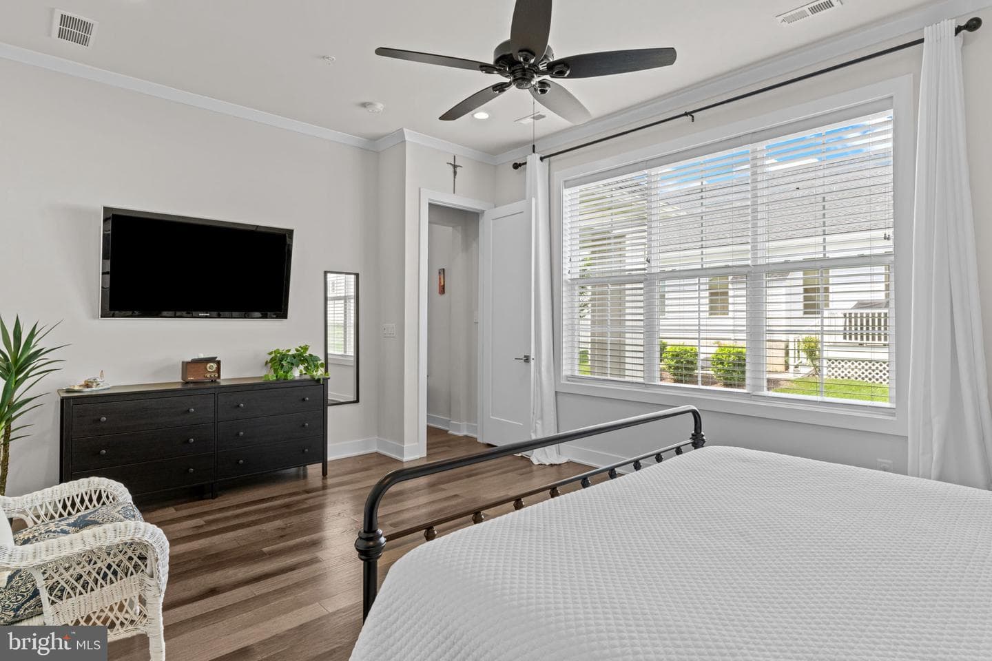 516 Galleria Street photo 18