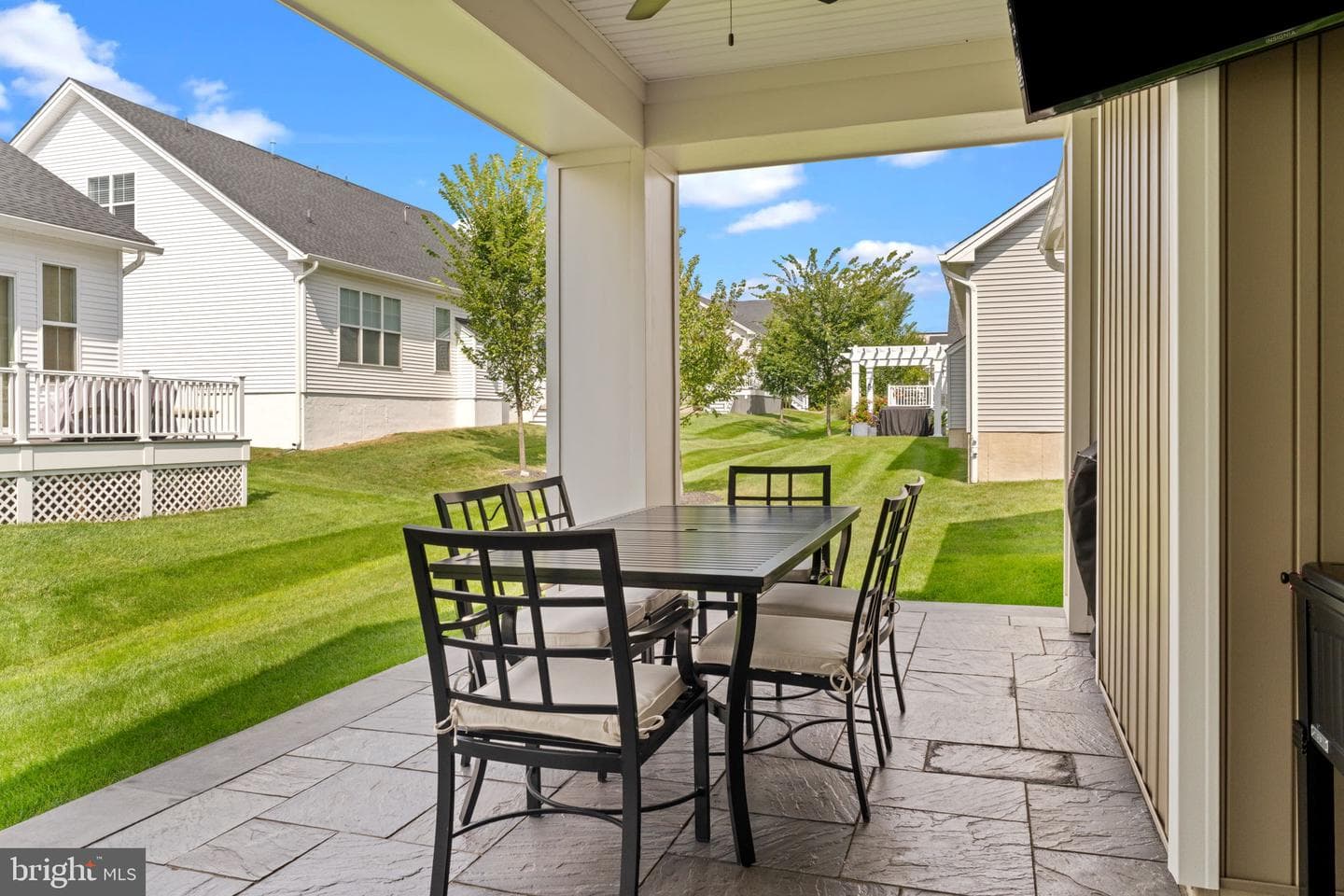 516 Galleria Street photo 24