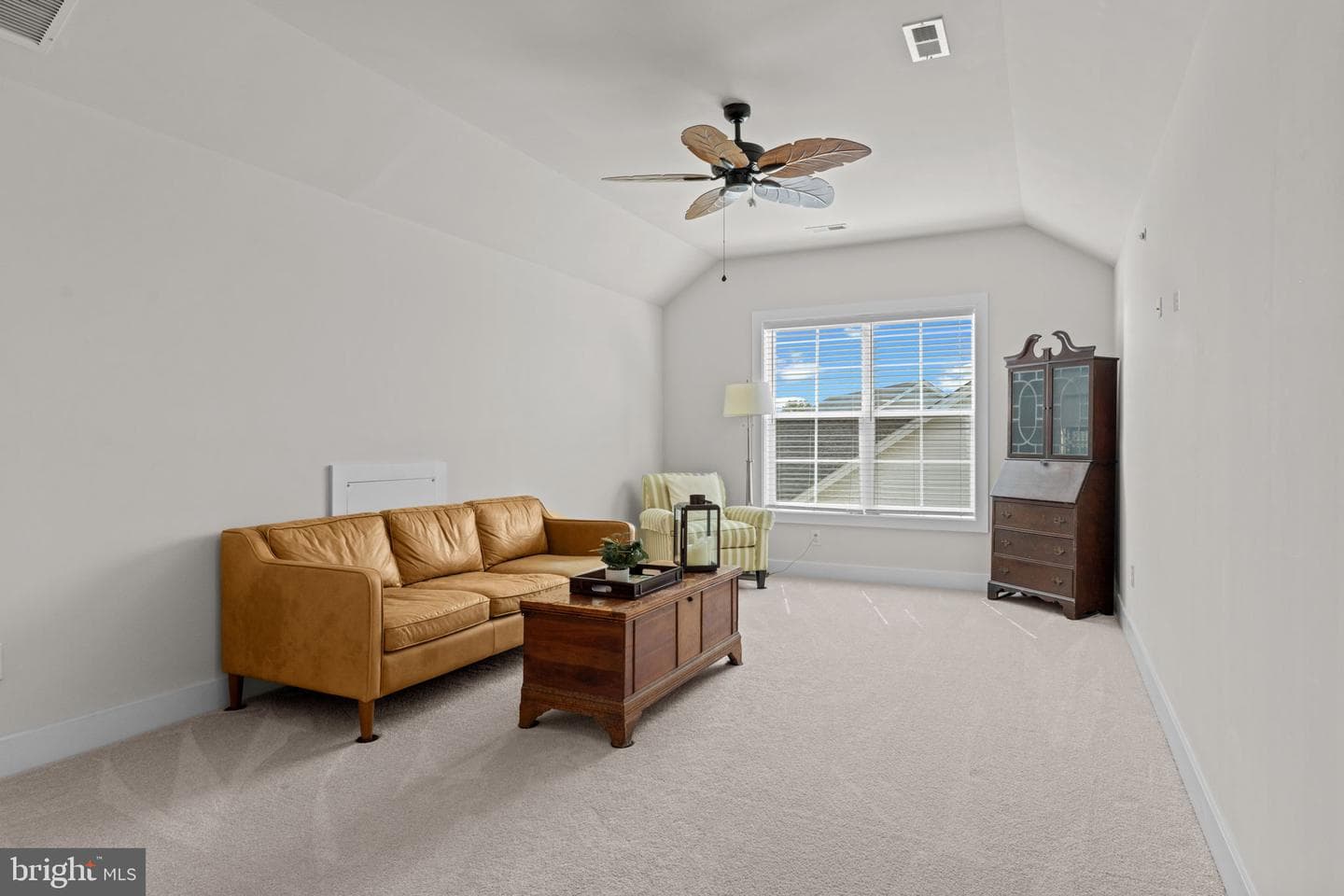 516 Galleria Street photo 28