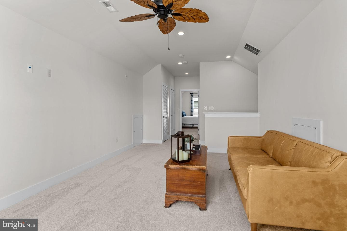 516 Galleria Street photo 29