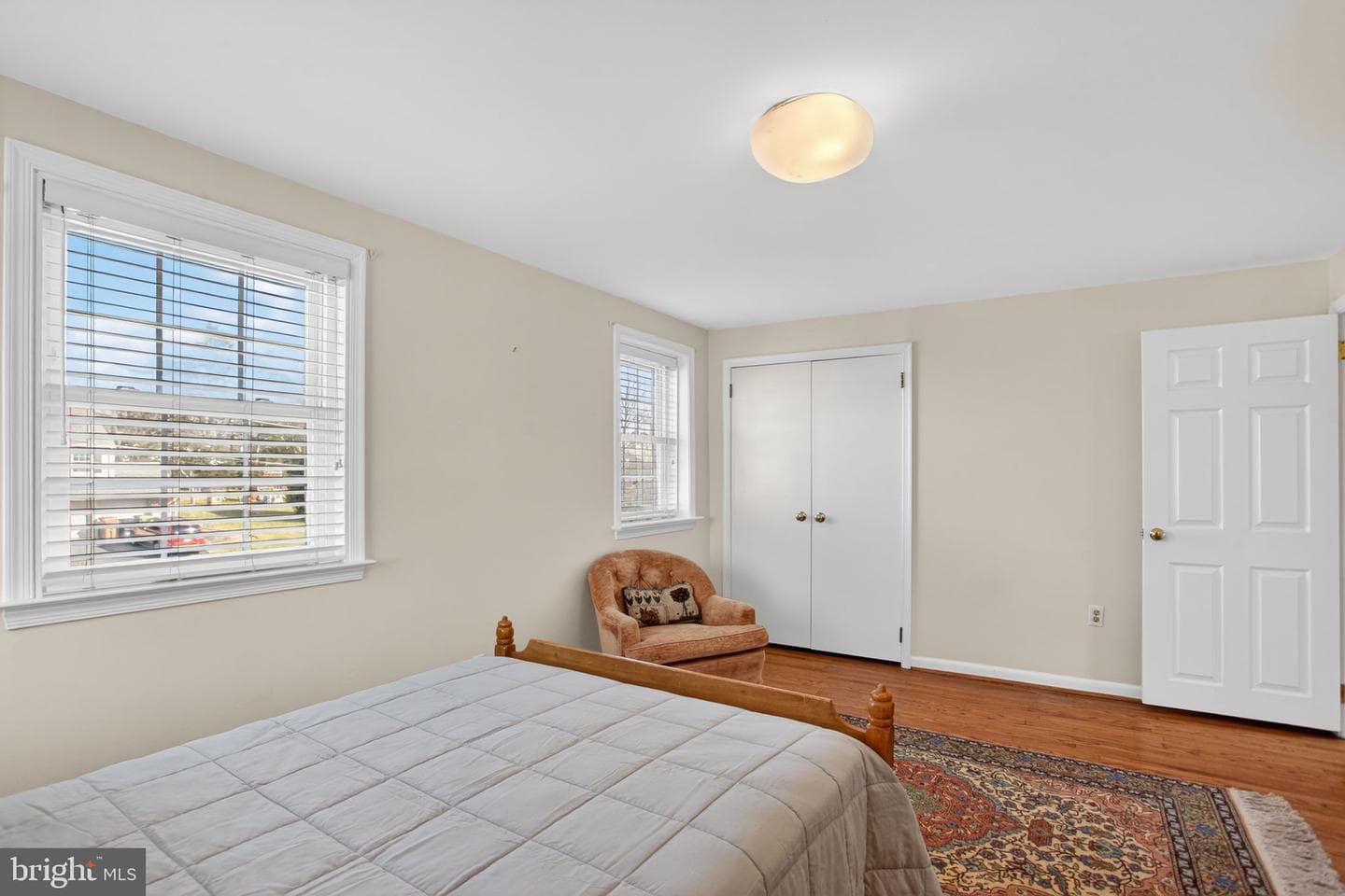 1221 Thomas Drive photo 22
