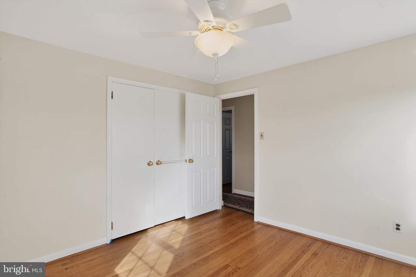 1221 Thomas Drive photo 24