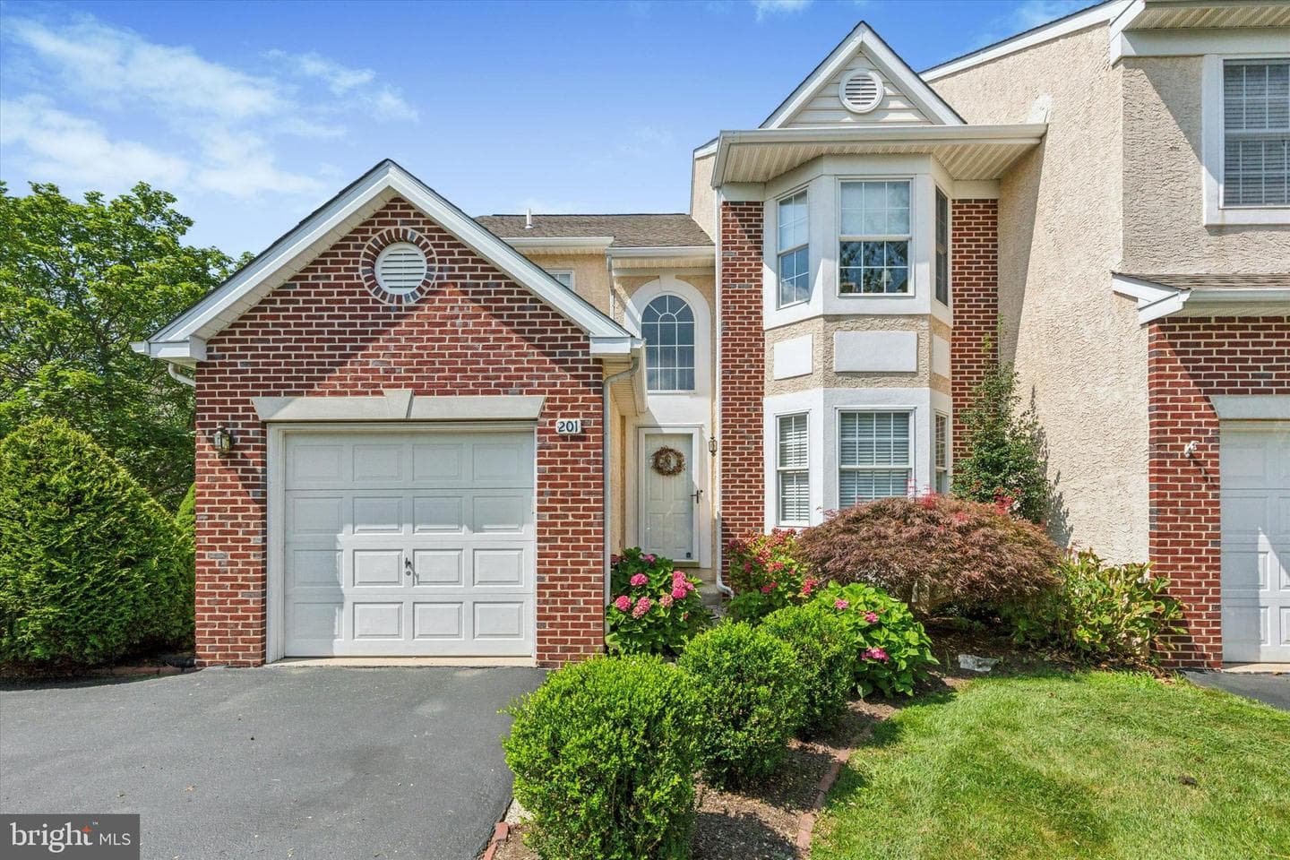 201 Chatham Court photo 1
