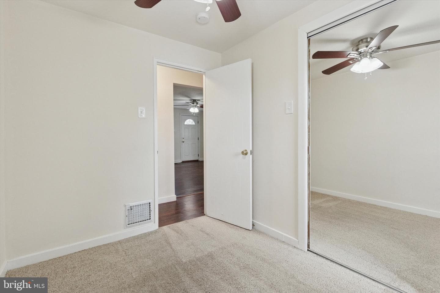 742 N Hanover Street photo 15