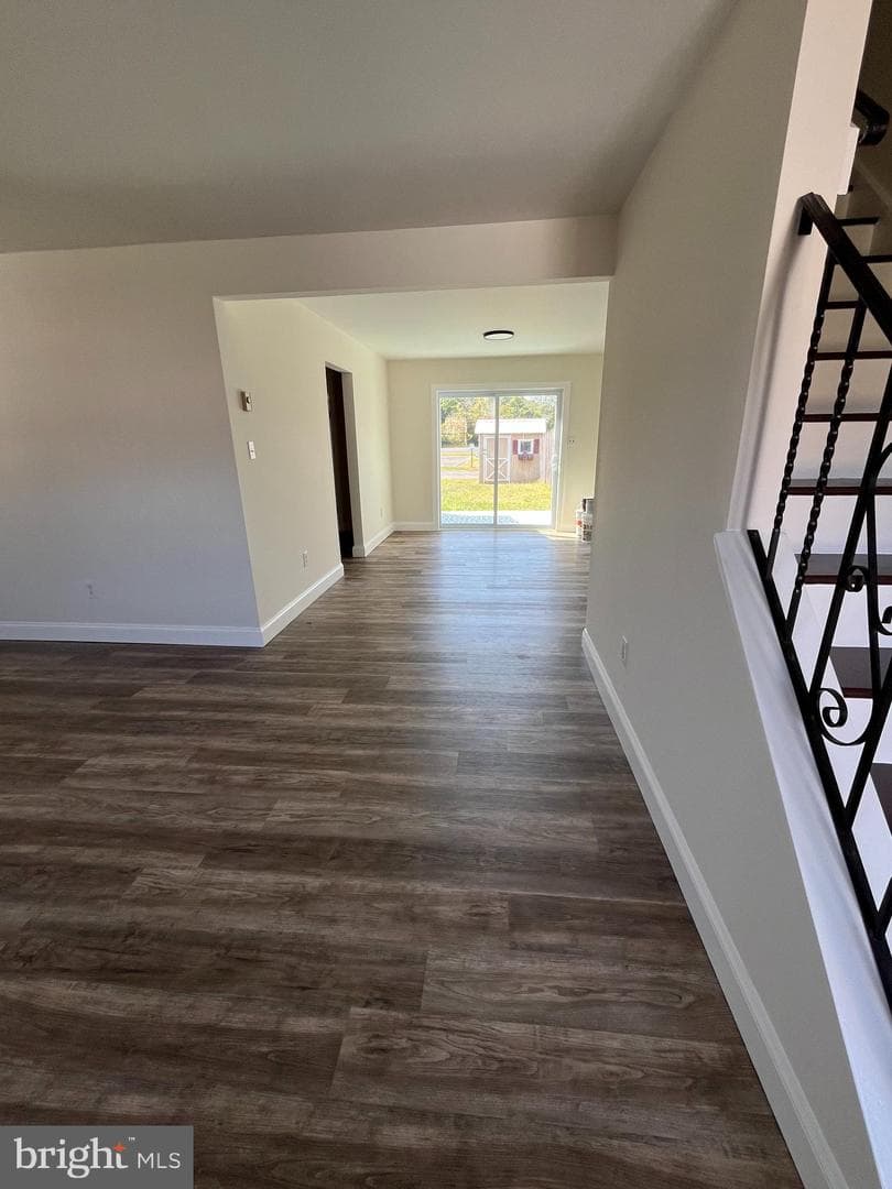 516 Colonial Drive photo 4