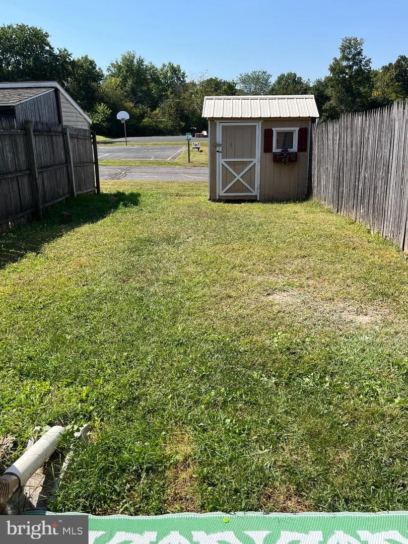 516 Colonial Drive photo 9
