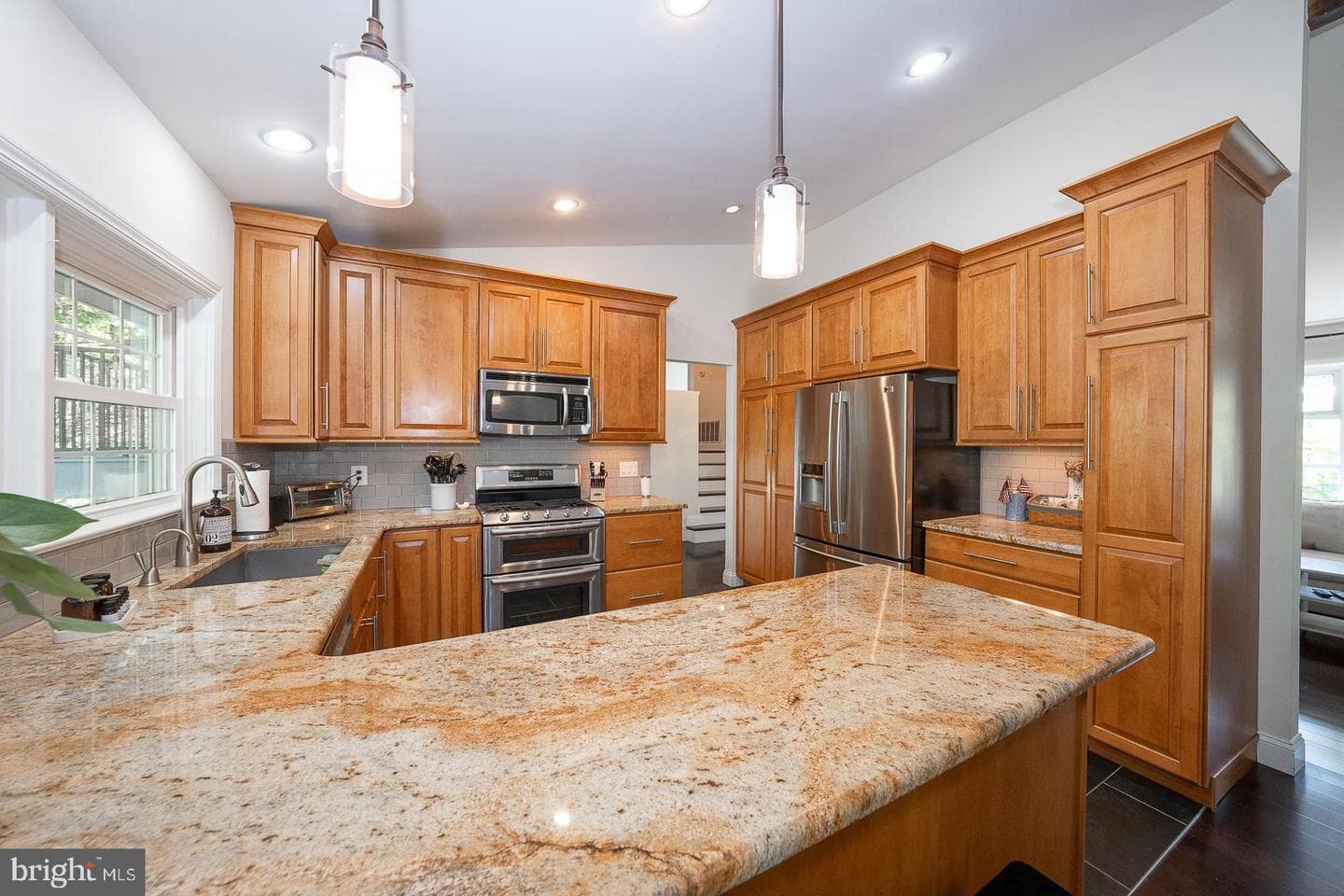 935 Longview Road photo 10