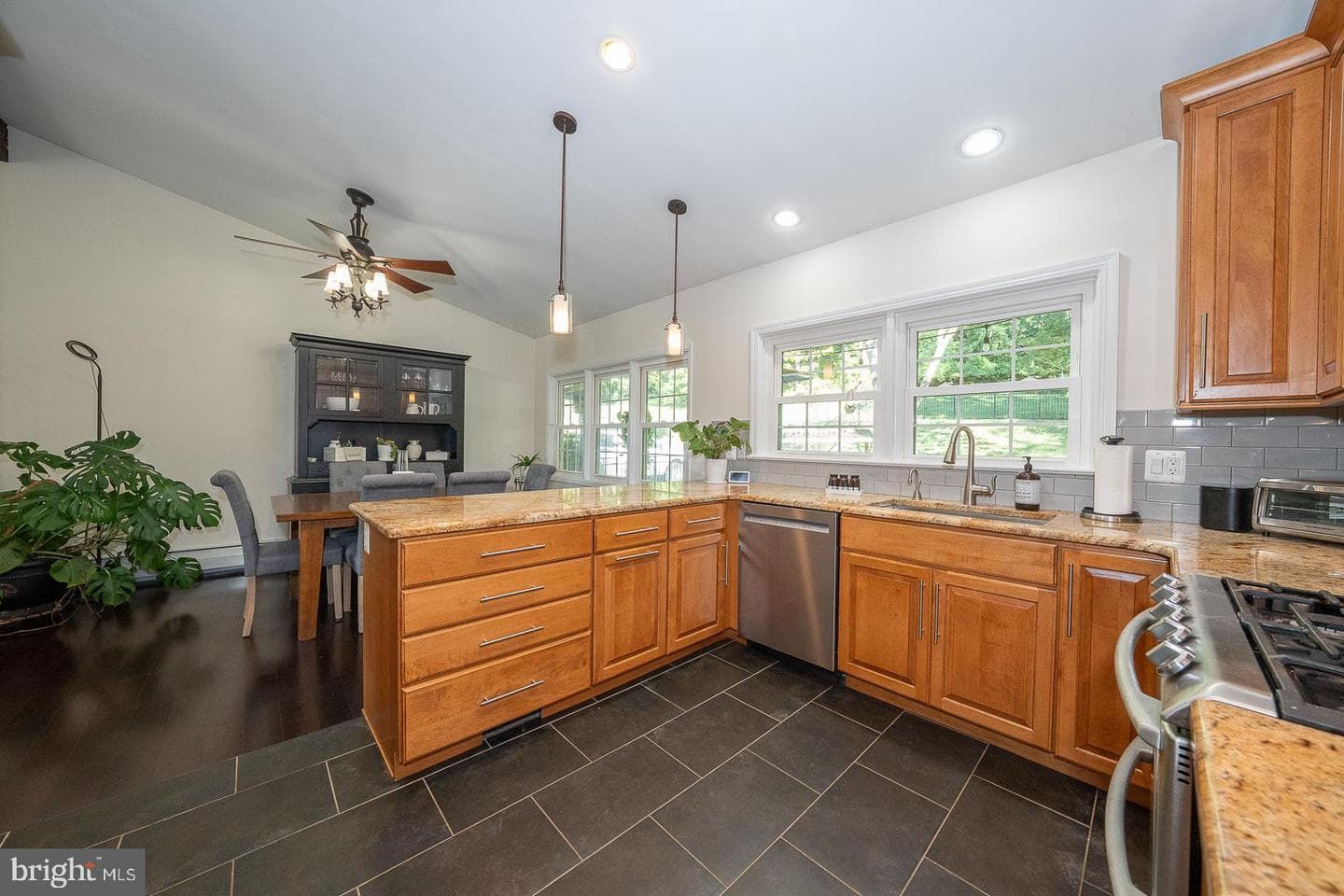935 Longview Road photo 15