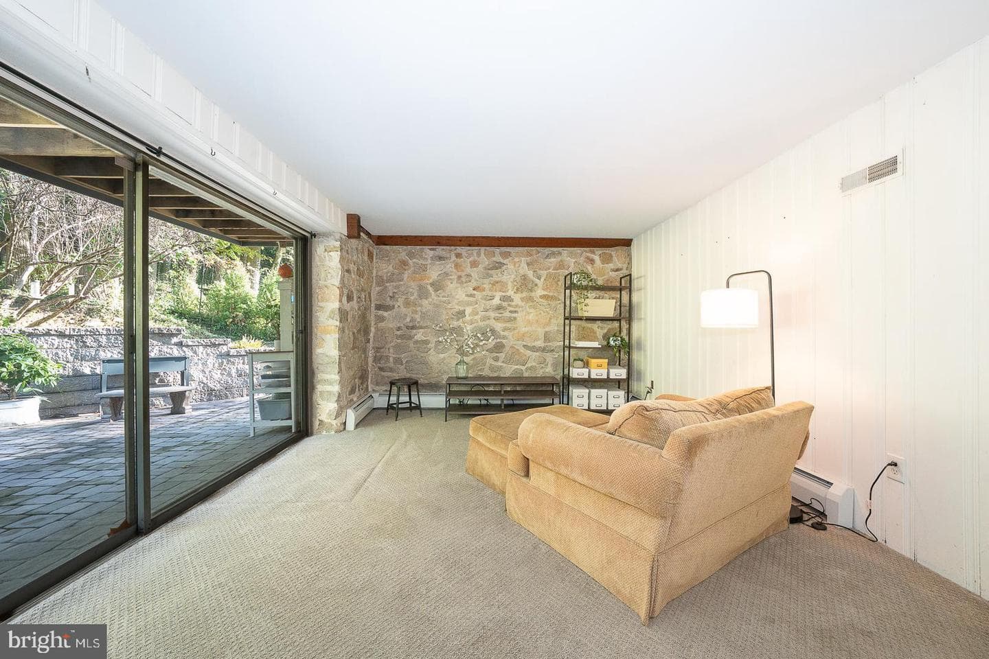 935 Longview Road photo 28
