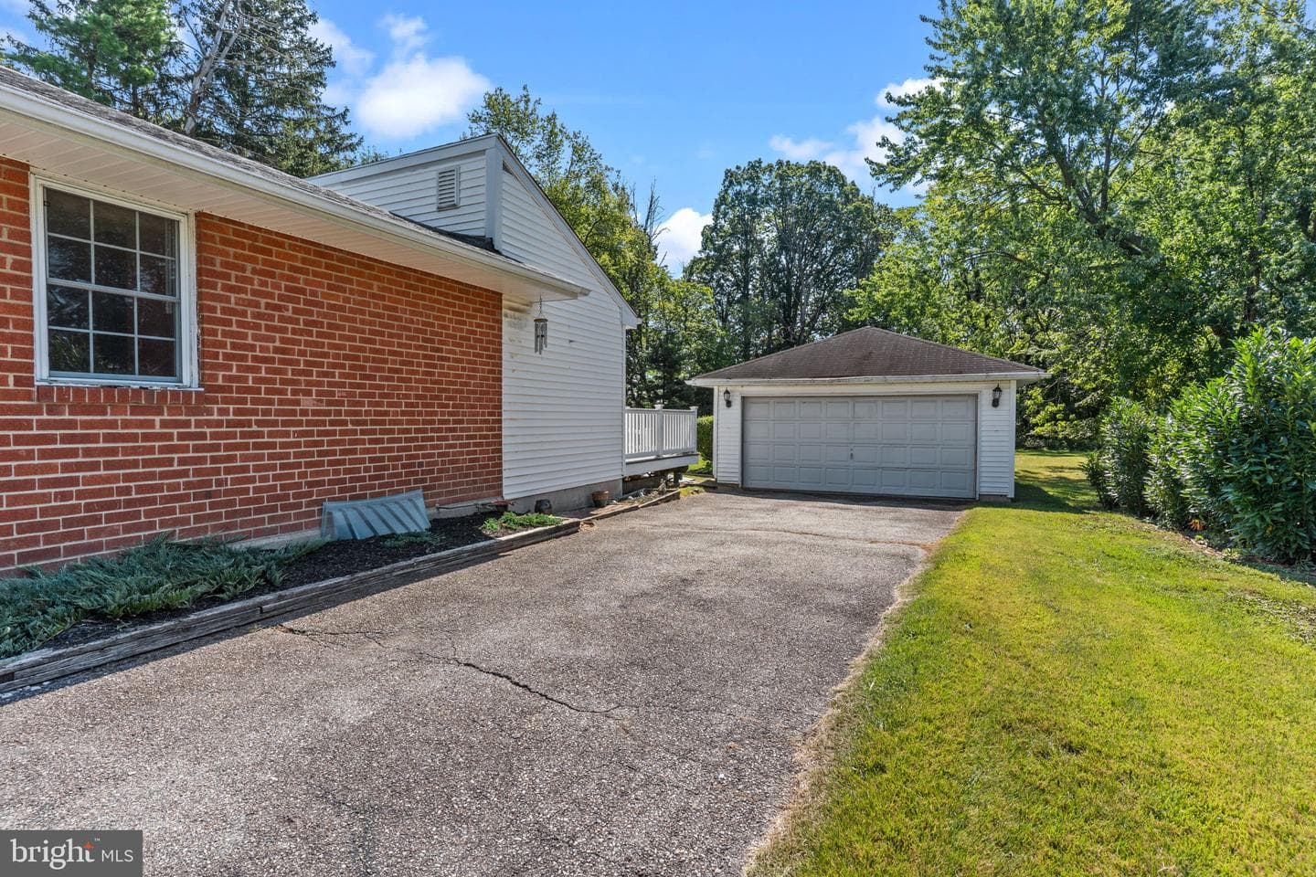 162 Hoover photo 5