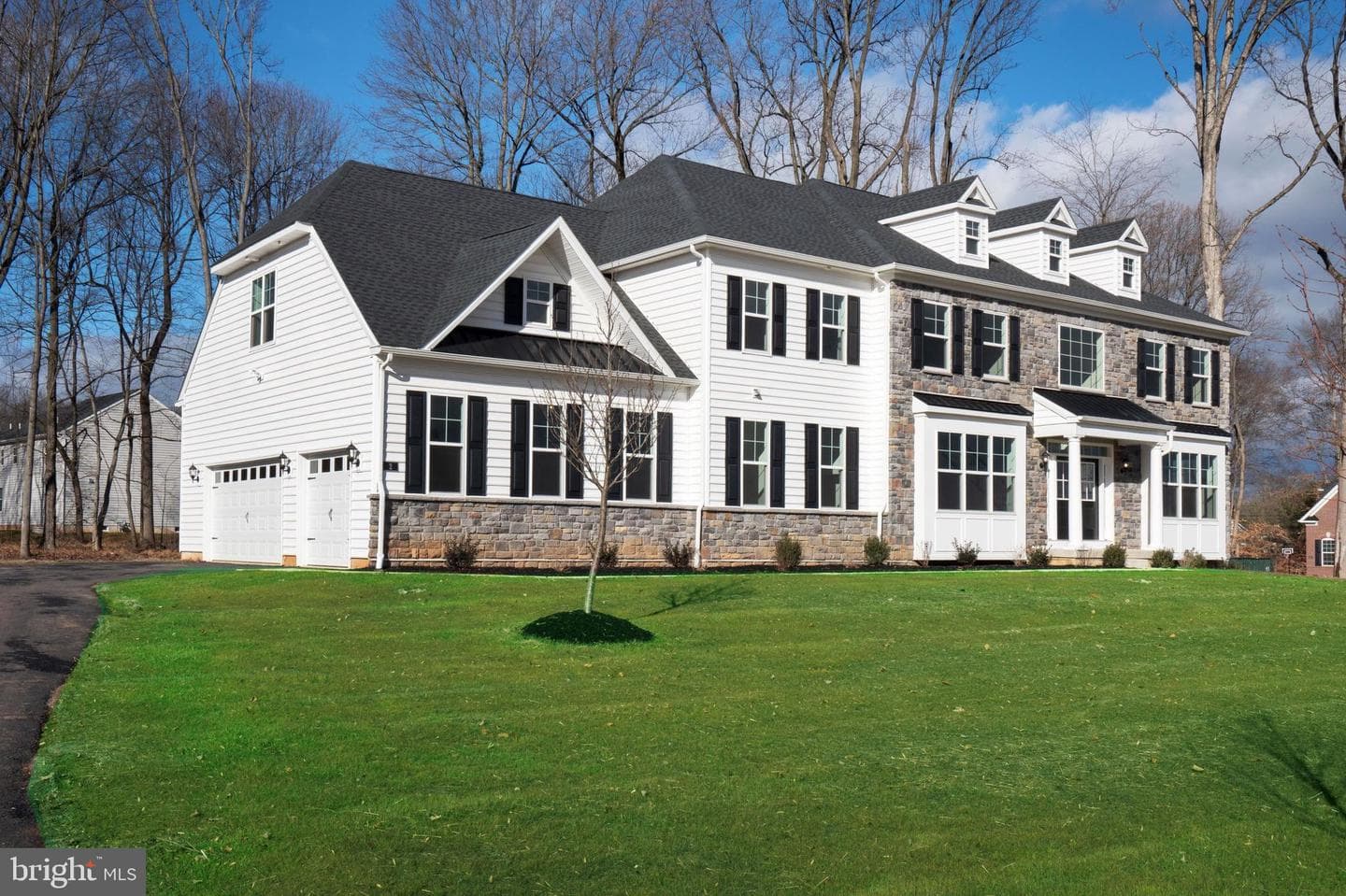 190 Plymouth Road photo 5