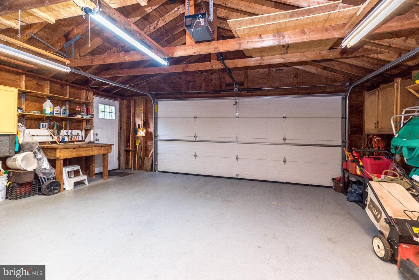 619 Hillcrest Avenue photo 41