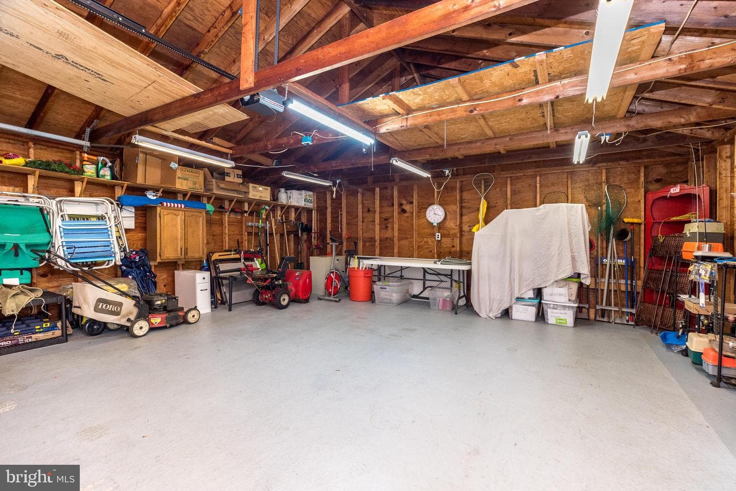 619 Hillcrest Avenue photo 42