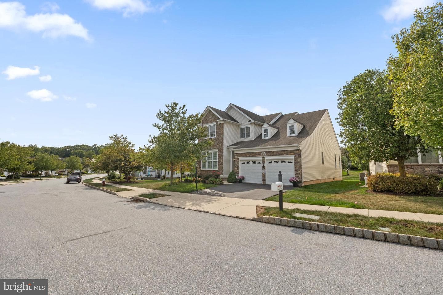 491 Peters Way photo 1