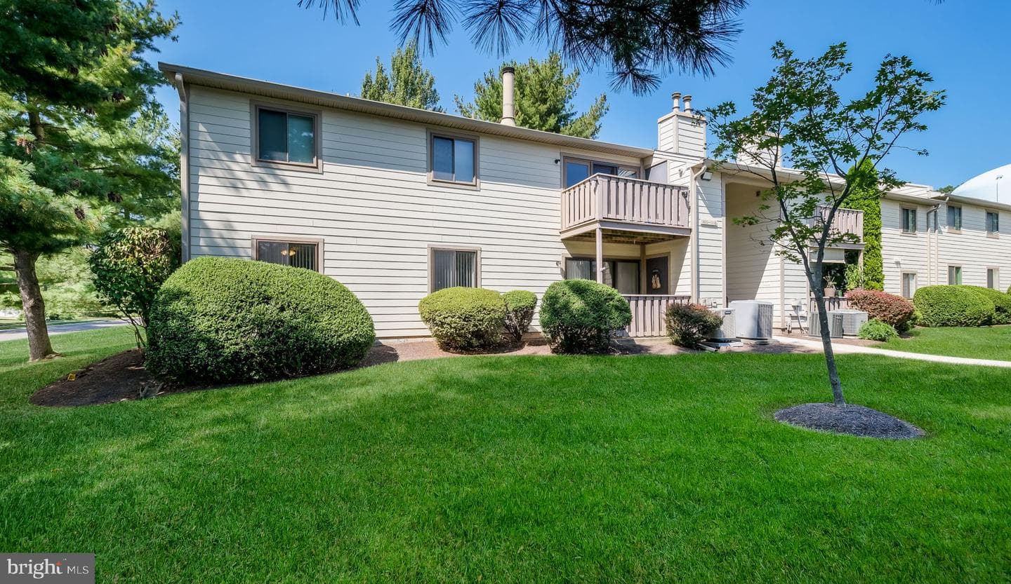 1413 Morris Court photo 1