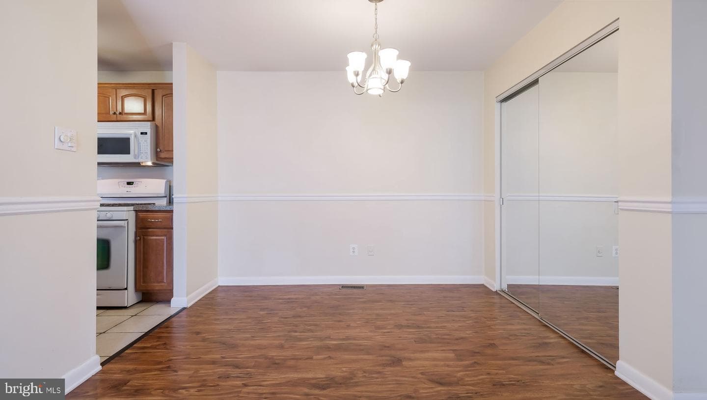 1413 Morris Court photo 9