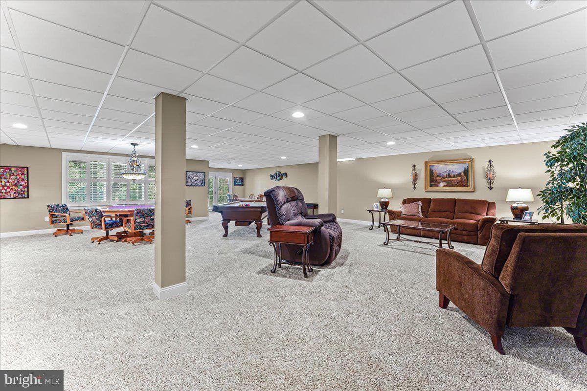834 Woods End Court photo 31