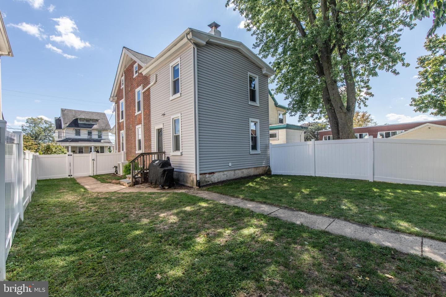 132 Green Street photo 44
