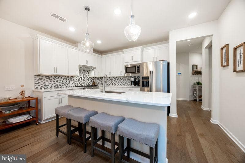 1008 Campbell Way photo 10
