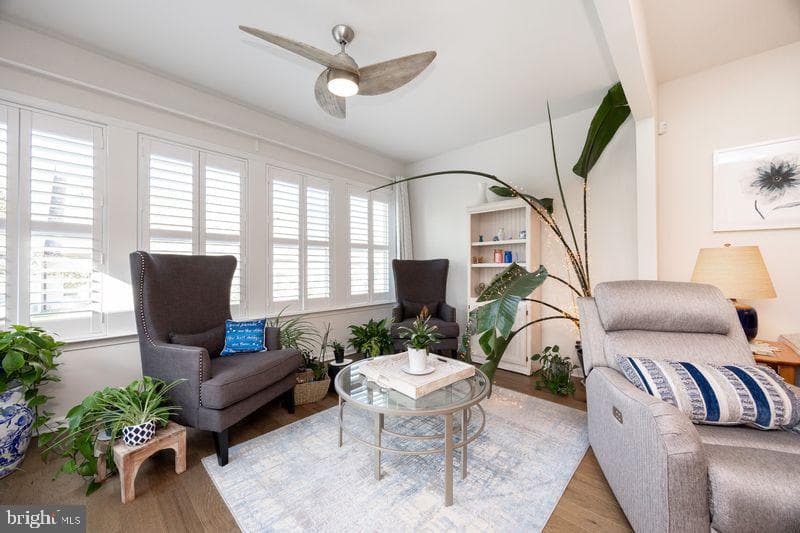 1008 Campbell Way photo 16